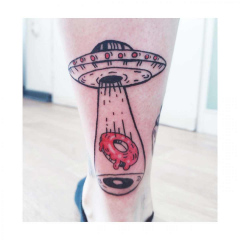 tanja-hehn-ufo-tattoo